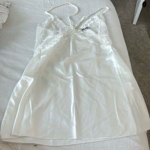 Night silk slip White